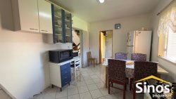 Casa com 03 dormitórios no bairro Lomba Grande 