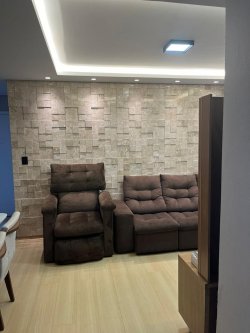 Apartamento com 02 dormitórios no Edifício Guarujá  