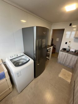 Apartamento com 02 dormitórios no Edifício Guarujá  