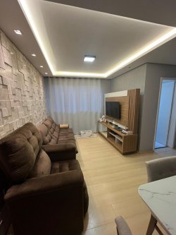 Apartamento com 02 dormitórios no Edifício Guarujá  