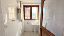 Apartamento com 02 dormitórios sendo 01suíte no Residencial Ilha da Madeira 