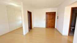 Apartamento com 02 dormitórios sendo 01suíte no Residencial Ilha da Madeira 