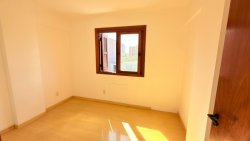 Apartamento com 02 dormitórios sendo 01suíte no Residencial Ilha da Madeira 