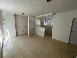 Apartamento térreo com 02 dormitórios no Residencial Timbaúvas 
