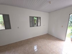 Casa com 02 dormitórios no Bairro Boa Saúde 