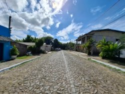 Terreno com 336 m² com 02 construções no bairro Canudos 