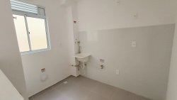 Apartamento térreo com pátio privativo no Residencial Porto Rotterdam  