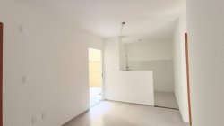 Apartamento térreo com pátio privativo no Residencial Porto Rotterdam  
