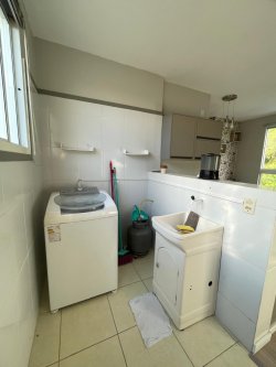 Apartamento com 02 dormitórios no Condomínio Timbaúvas 
