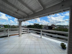 Casa com 03 dormitórios no bairro Canudos 