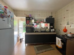 Casa com 03 dormitórios no bairro Canudos 