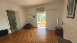 Casa com 03 dormitórios, sendo 01 suíte com sacada no bairro Rondônia 