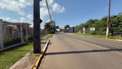 Casa com 03 dormitórios, sendo 01 suíte com sacada no bairro Rondônia 