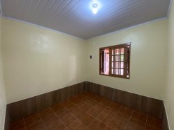 Casa condominial com 02 dormitórios para locação no bairro Canudos  