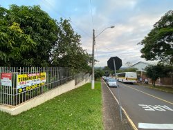 Terreno de esquina em Lomba Grande 