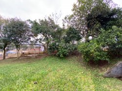 Terreno de esquina em Lomba Grande 