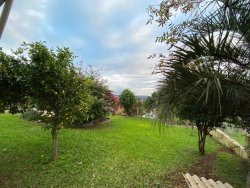 Terreno de esquina em Lomba Grande 