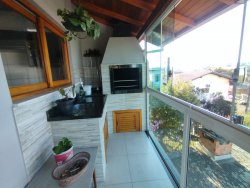 Sobrado com 260m² no bairro Liberdade 