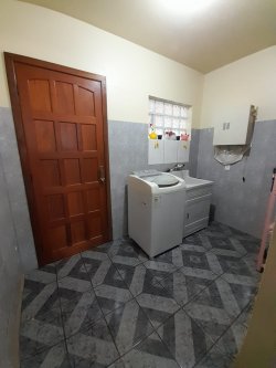 Casa com 02 dormitórios, sendo 01 suíte no bairro Santo Afonso 
