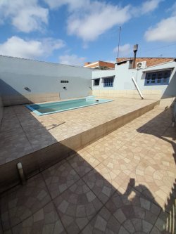 Casa com 02 dormitórios, sendo 01 suíte no bairro Santo Afonso 