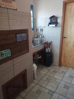 Casa com 02 dormitórios, sendo 01 suíte no bairro Santo Afonso 