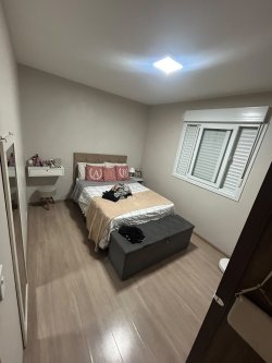 Apartamento térreo com 02 dormitórios semimobiliado no Condomínio Estação Brasil 