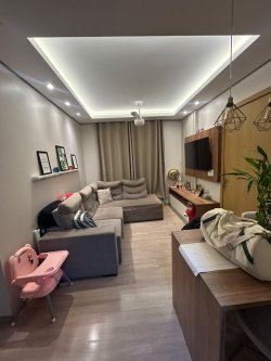 Apartamento térreo com 02 dormitórios semimobiliado no Condomínio Estação Brasil 