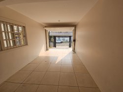 Casa com 03 dormitórios no bairro Boa Vista 