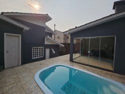 Casa com 03 dormitórios no bairro Boa Vista 