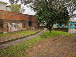 Casa com 02 dormitórios no bairro São Jorge 