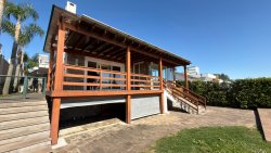 Sobrado com 3 dormitórios sendo 1 suíte no Residencial Terra Verde 