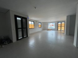 Prédio comercial com 469m² para locação em Hamburgo Velho 