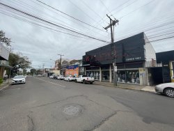 Prédio comercial com 469m² para locação em Hamburgo Velho 