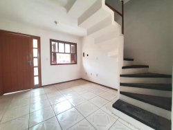 Casa com 02 dormitórios Residencial Toledo III  