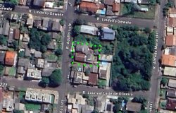 Terreno com construção no bairro Canudos 