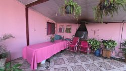 Casa com 02 dormitórios no bairro Feitoria 