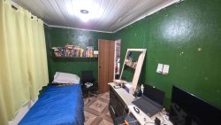 Casa com 02 dormitórios no bairro Feitoria 