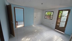 Casa com 02 dormitórios no bairro Feitoria 
