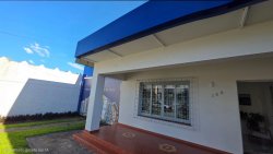 Casa comercial no bairro Rio Branco 