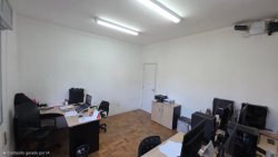 Casa comercial no bairro Rio Branco 