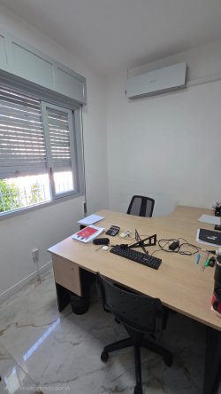 Casa comercial no bairro Rio Branco 