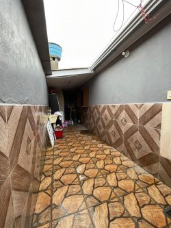 Casa com 03 dormitórios no bairro Três Marias 