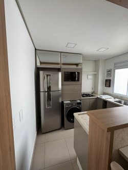 Apartamento com 02 dormitórios no Porto Saint Germain 