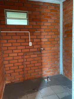 Pavilhão com 260m² para locação no bairro Lomba Grande 