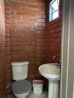 Pavilhão com 260m² para locação no bairro Lomba Grande 