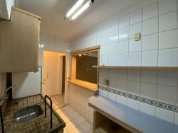 Apartamento com 01 dormitório no Edifício Gominho 