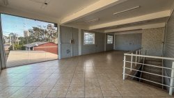 Prédio comercial com 02 pavimentos no Bairro Pinheiro 