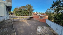 Prédio comercial com 02 pavimentos no Bairro Pinheiro 