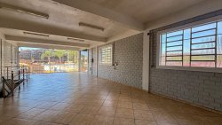 Prédio comercial com 02 pavimentos no Bairro Pinheiro 