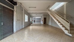 Prédio comercial com 02 pavimentos no Bairro Pinheiro 